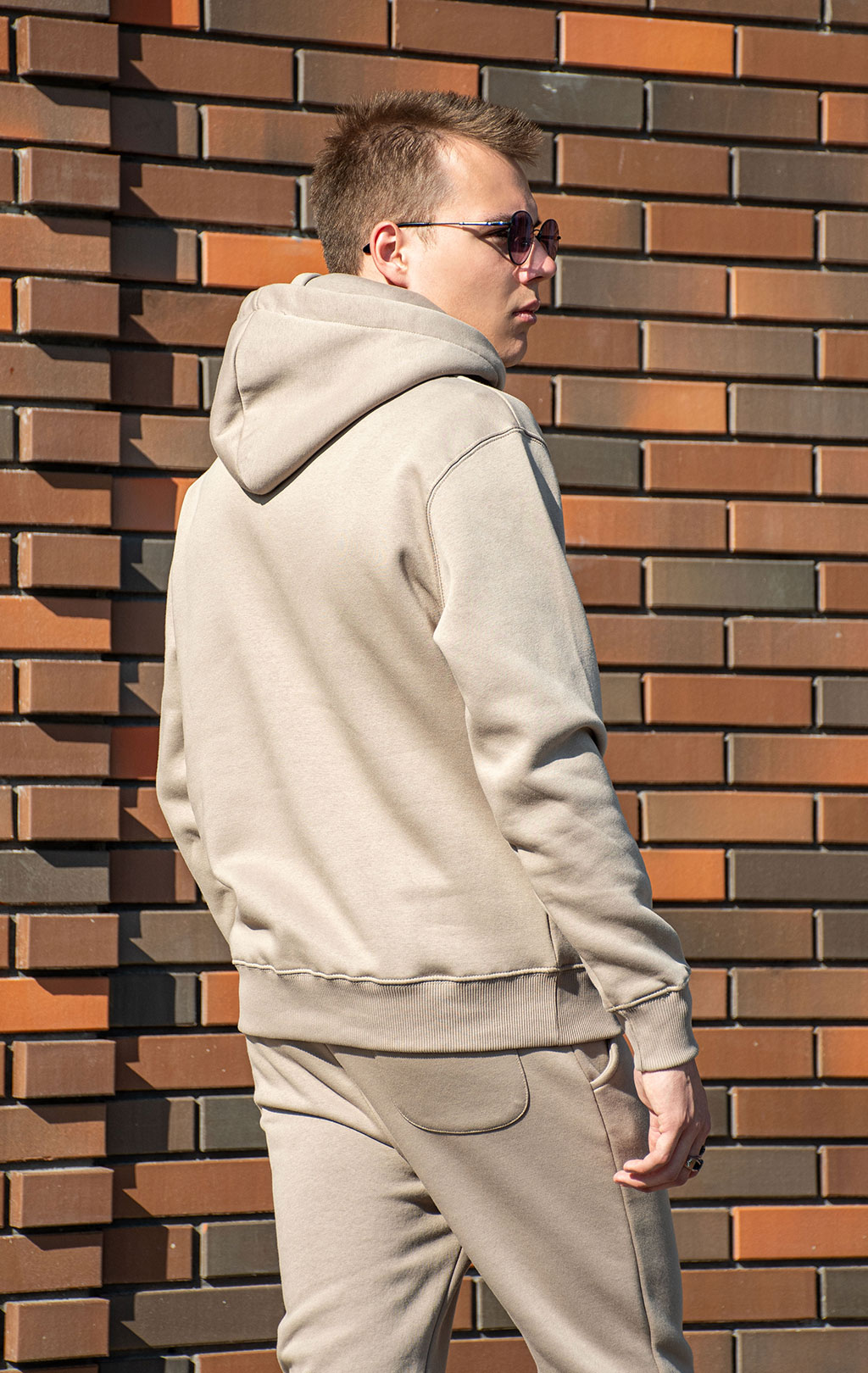 Толстовка ALPHA INDUSTRIES EMB HOODY vintage sand 