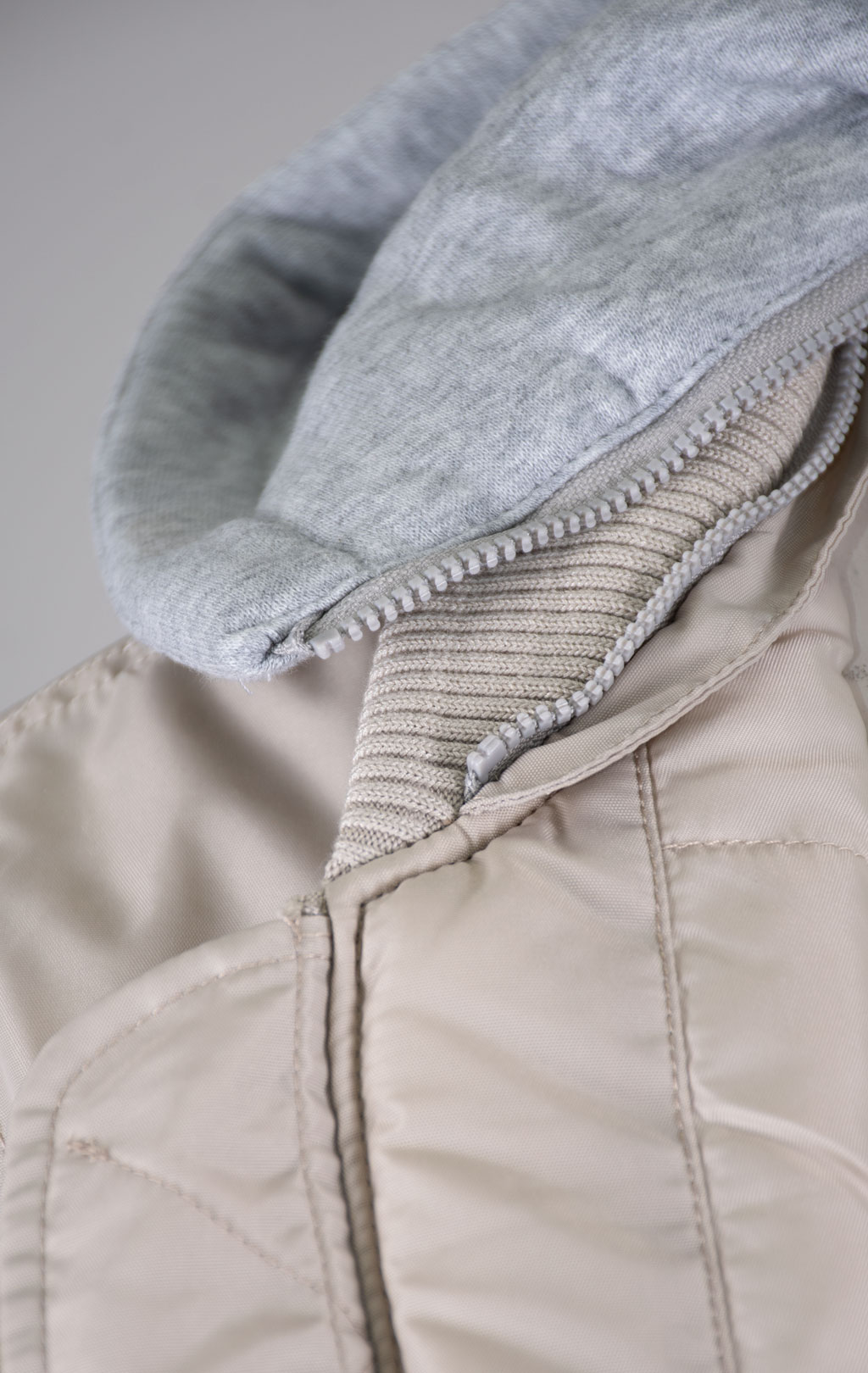 Бомбер ALPHA INDUSTRIES MA-1 TT TWO TONE HOOD organic beige 