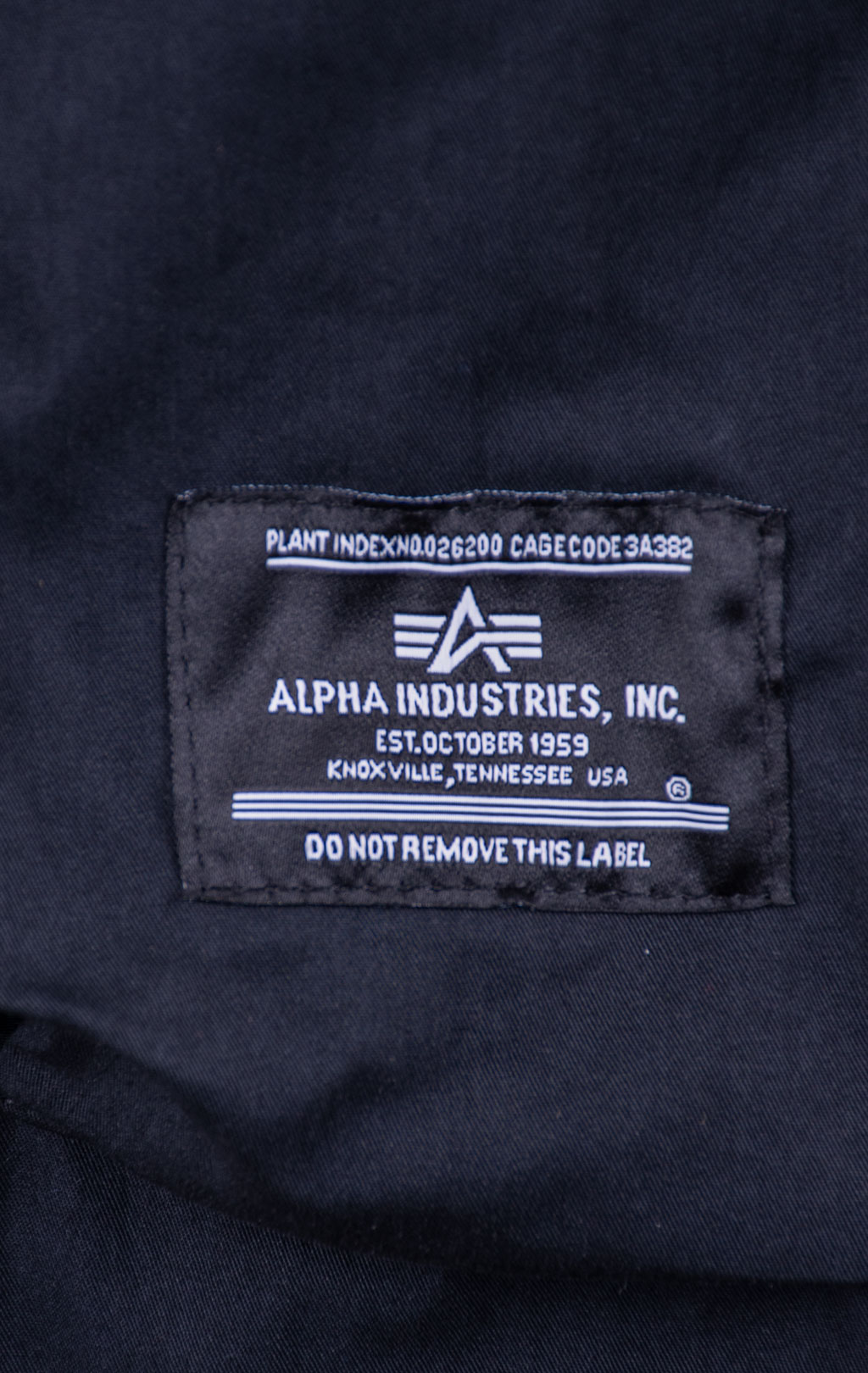 Ветровка-рубашка ALPHA INDUSTRIES SHORT SLEEVE MULTI POCKET ZIPPERED SHIRT JACKET SS 24 m black 