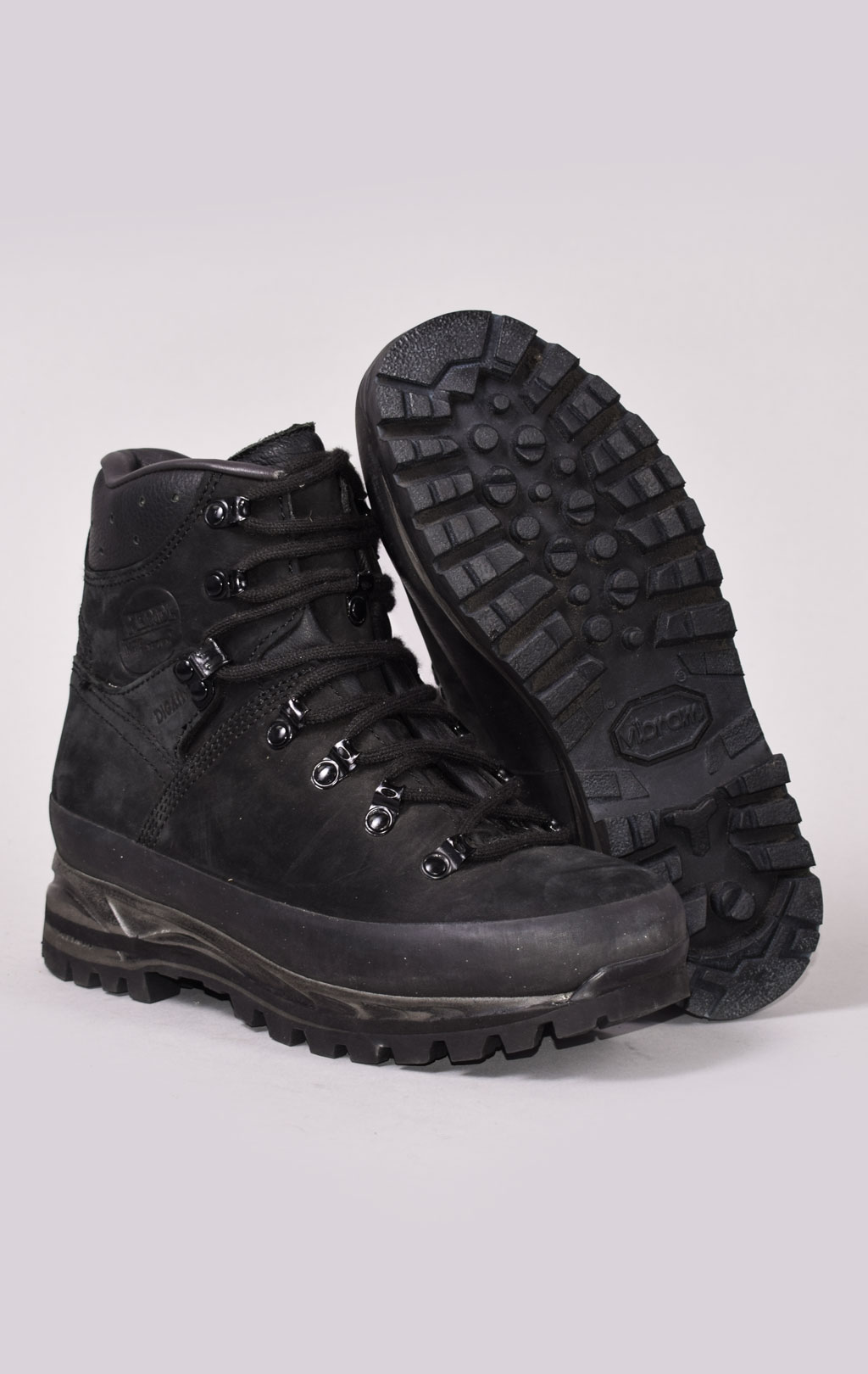 Женские ботинки-берцы MEINDL Gore-Tex black 