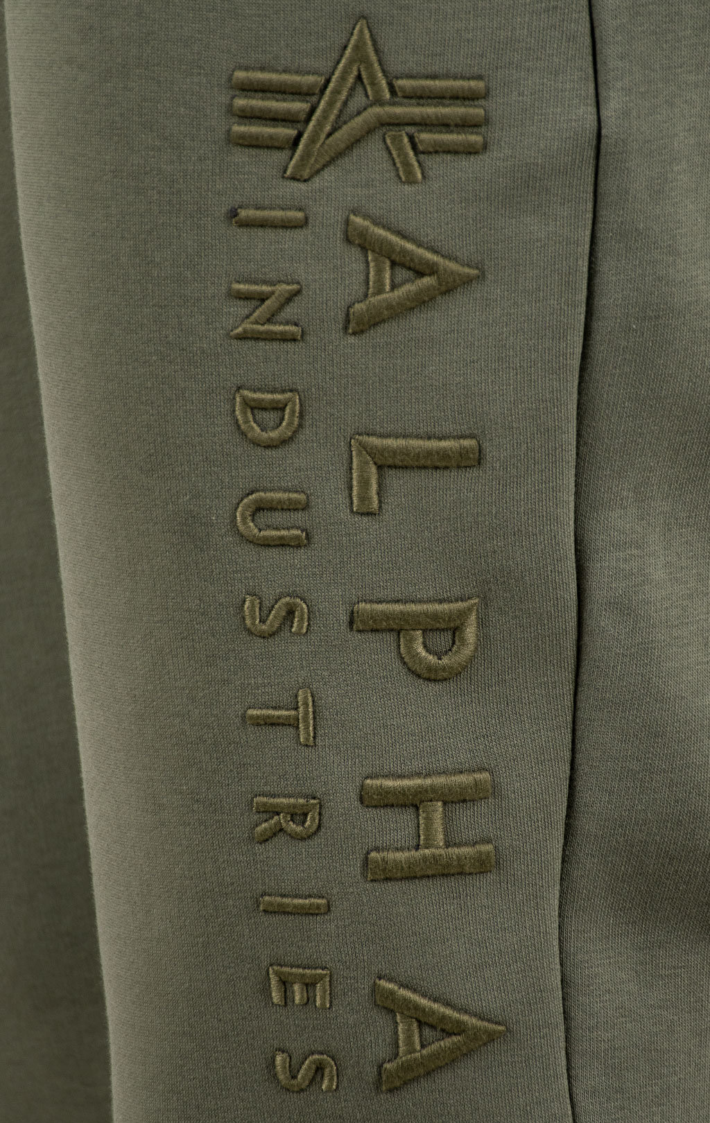 Брюки спортивные джоггеры ALPHA INDUSTRIES EMB JOGGER dark olive 
