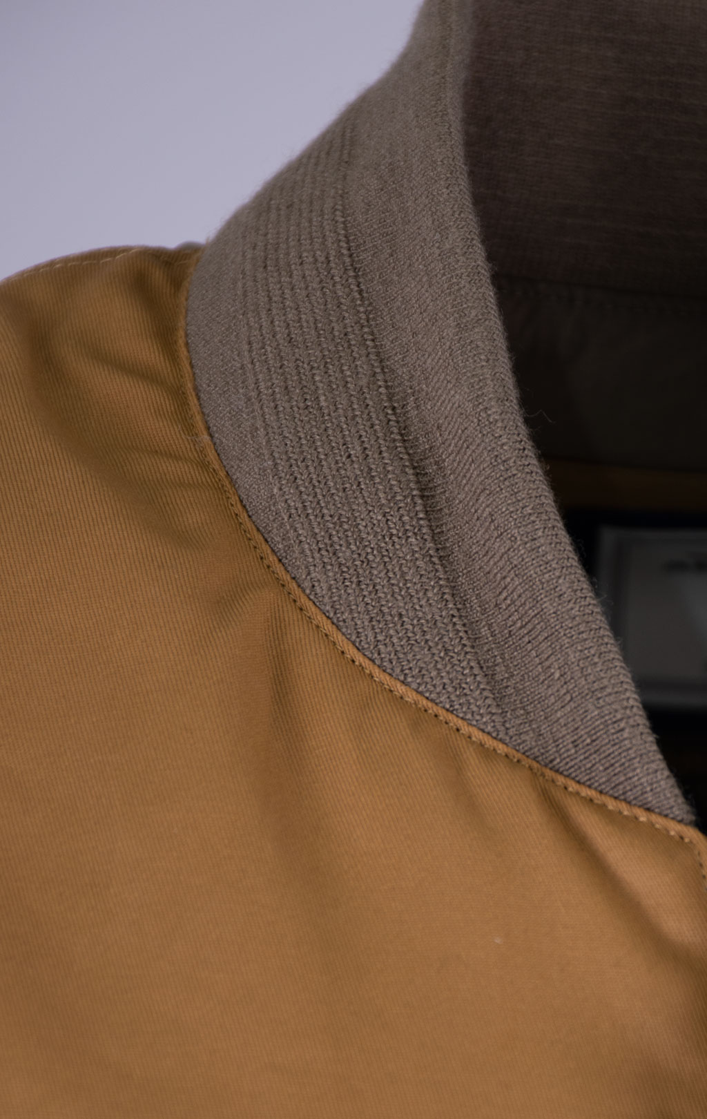 Куртка-пилот AERONAUTICA MILITARE FW 26/27/CN caffelatte/yellow curry (AB 3081) 