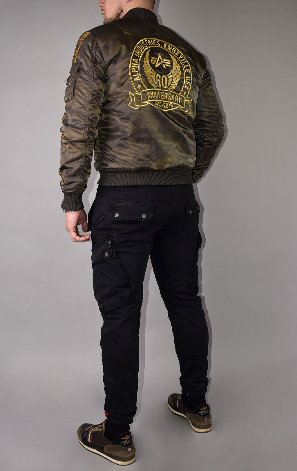 Бомбер ALPHA INDUSTRIES 60TH ANNIVERSARY MA-1 dark olive camo 