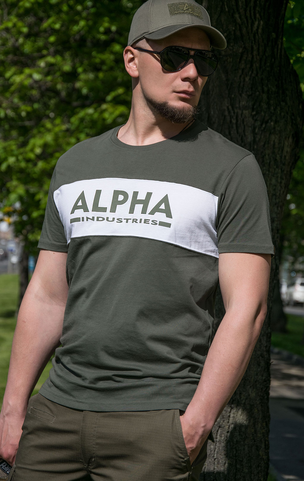 Футболка ALPHA INDUSTRIES ALPHA INLAY dark olive/white 