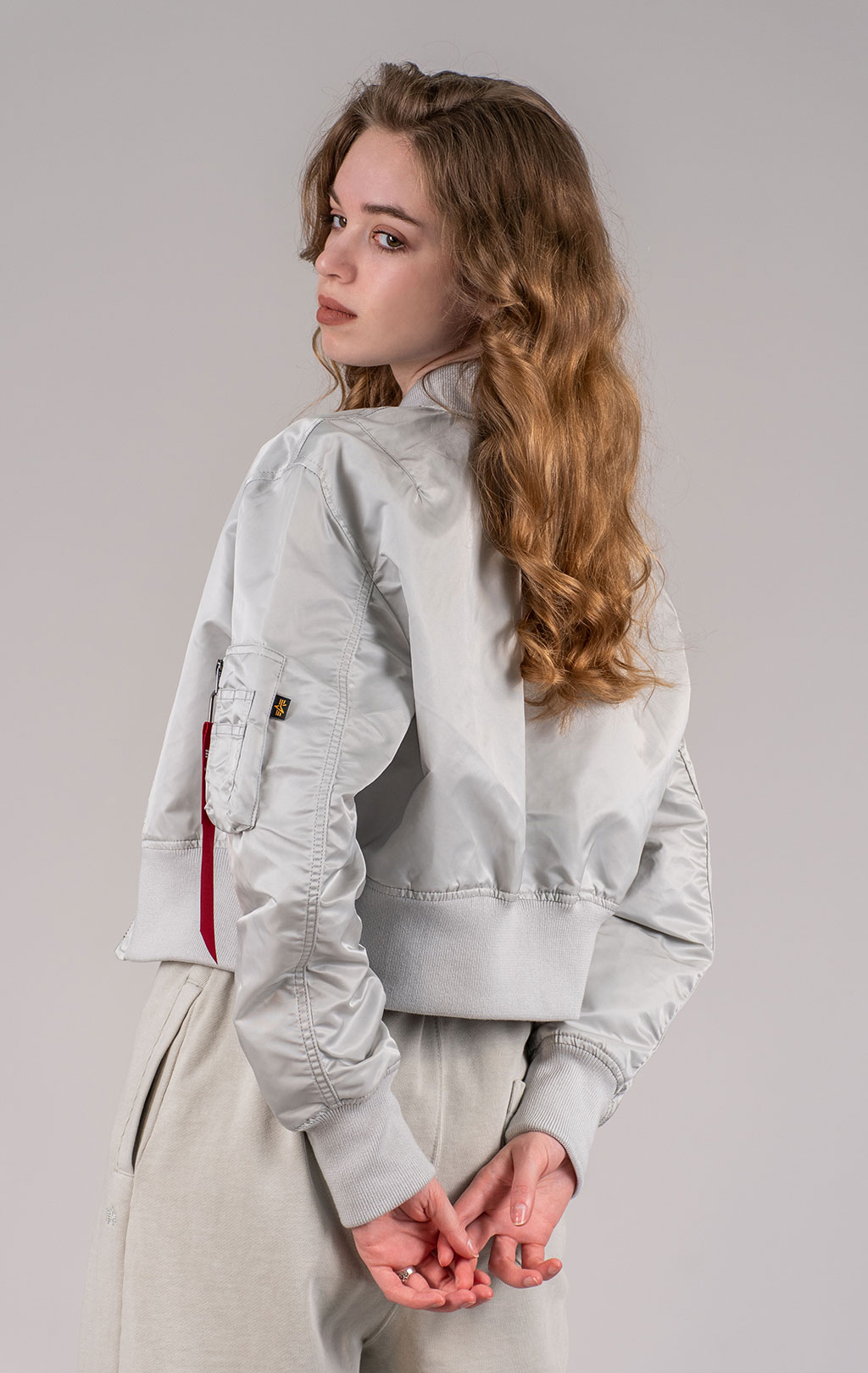 Женская ветровка ALPHA INDUSTRIES CROPPED GEN-II FLIGHT JACKET L-2B SS 25 m light gray 
