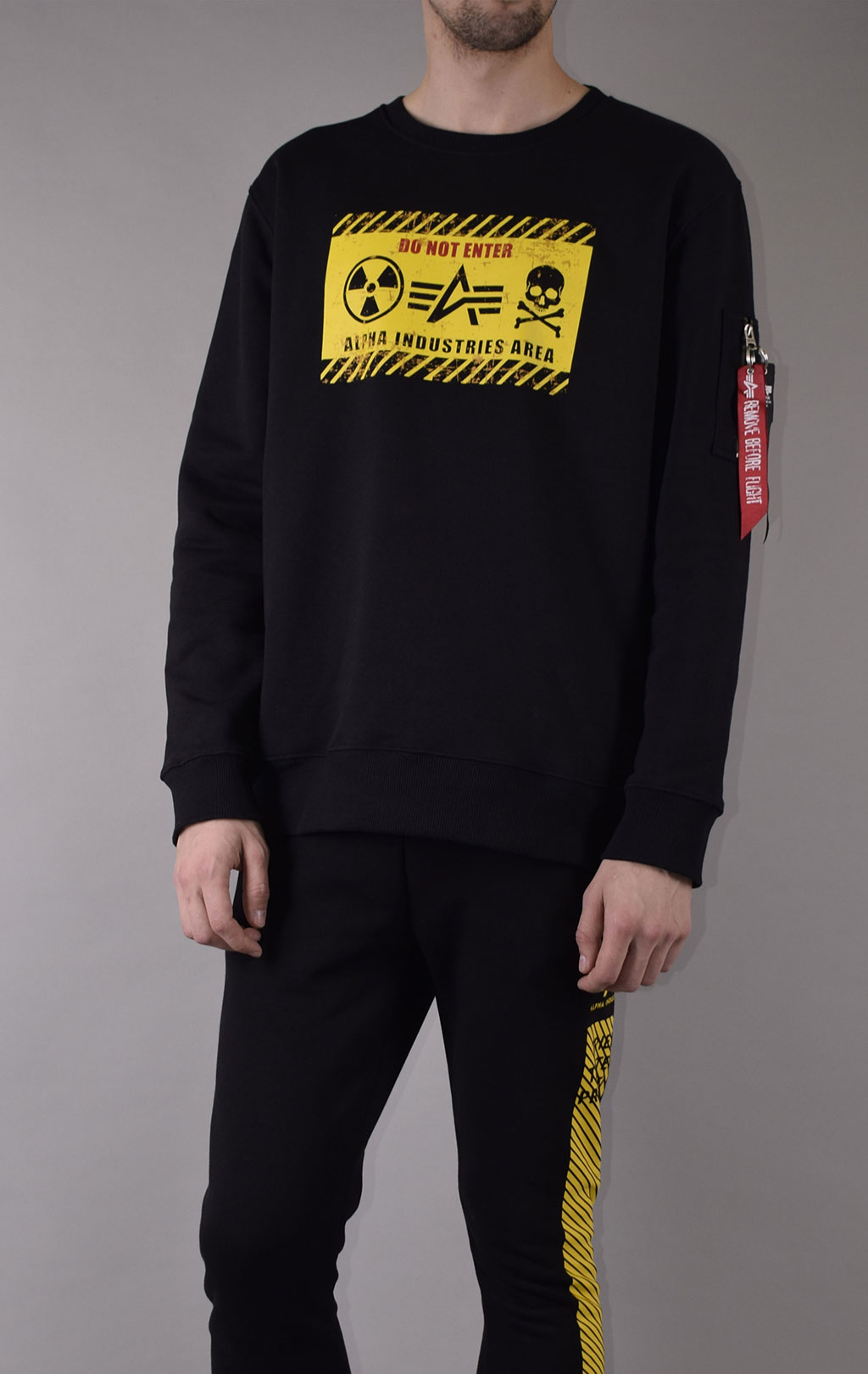 Свитшот ALPHA INDUSTRIES RADIOACTIVE SWEATER black 