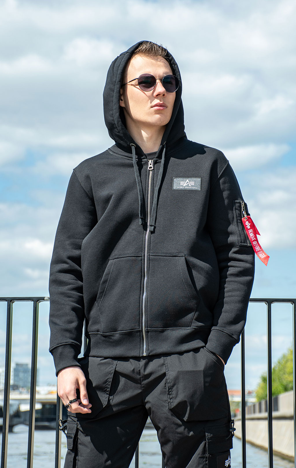 Толстовка ALPHA INDUSTRIES BACK PRINT ZIP HOODY black 