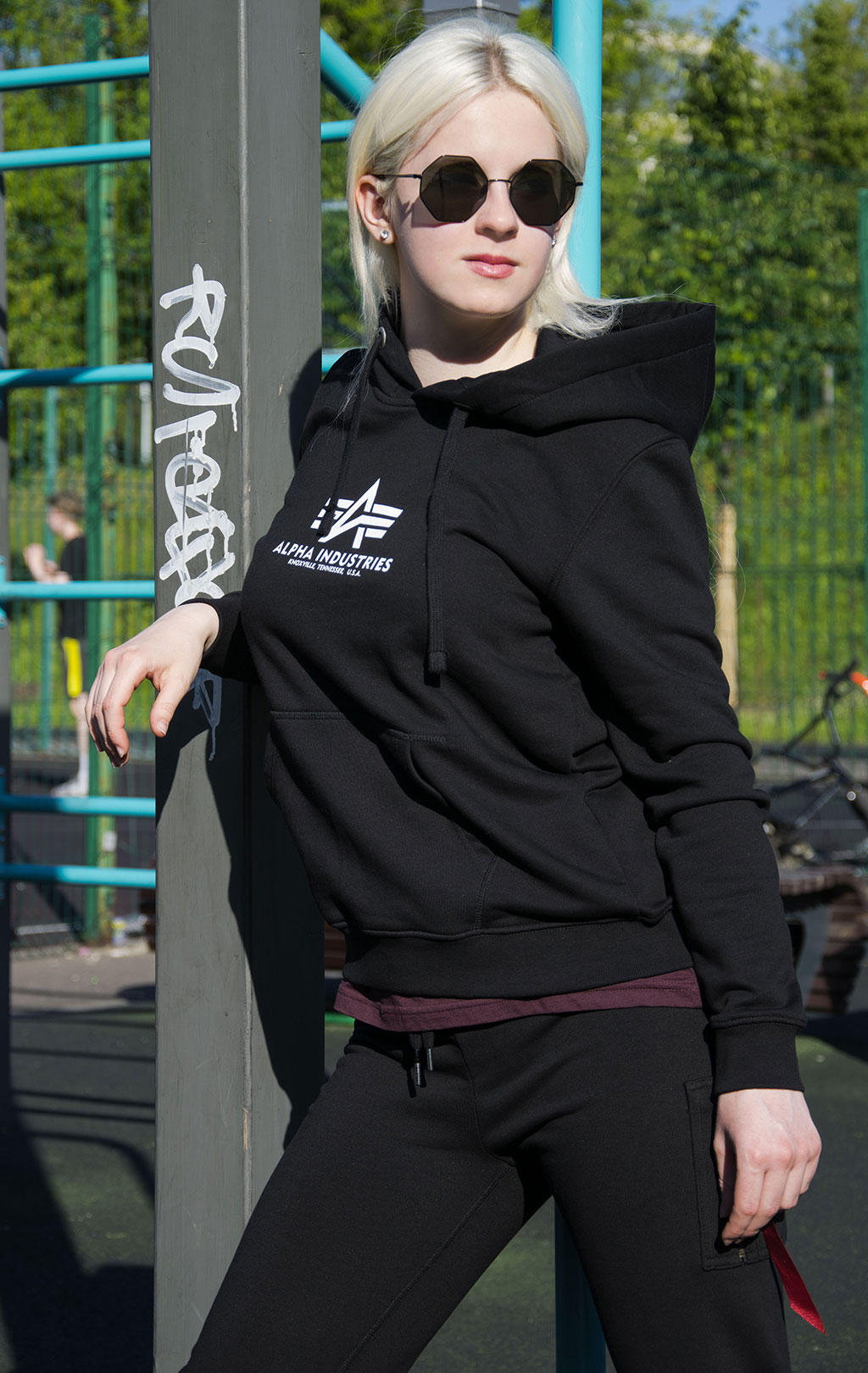 Женская толстовка ALPHA INDUSTRIES NEW BASIC HOODY black 