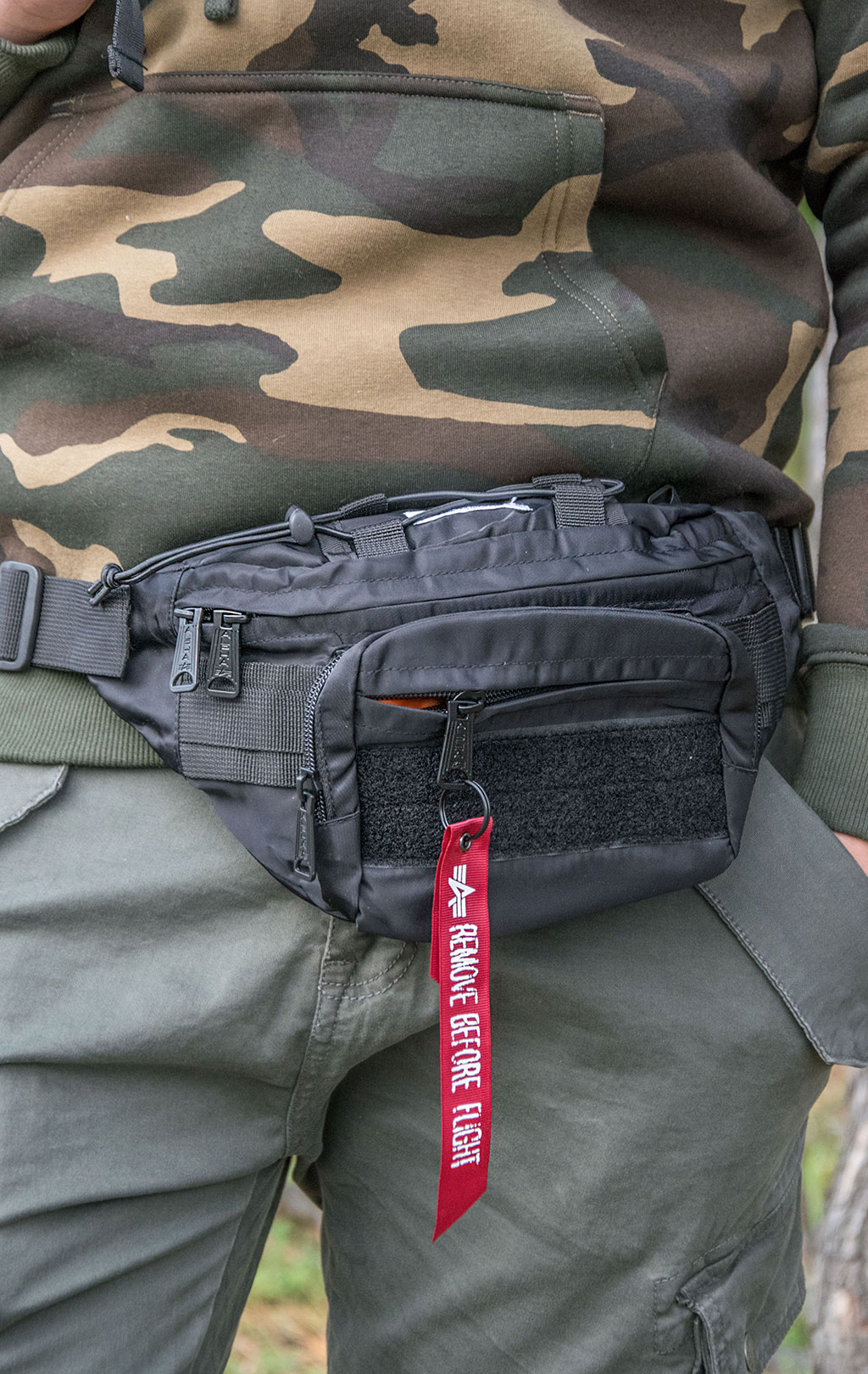 Сумка поясная ALPHA INDUSTRIES TACTICAL WAIST BAG black 