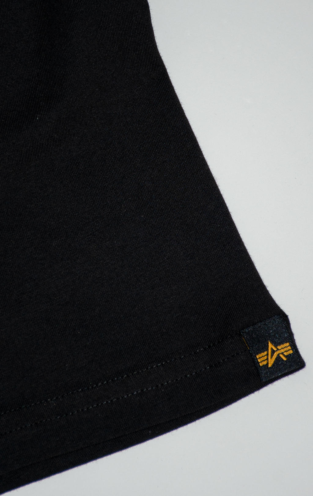 Футболка ALPHA INDUSTRIES AIR FORCE T black 