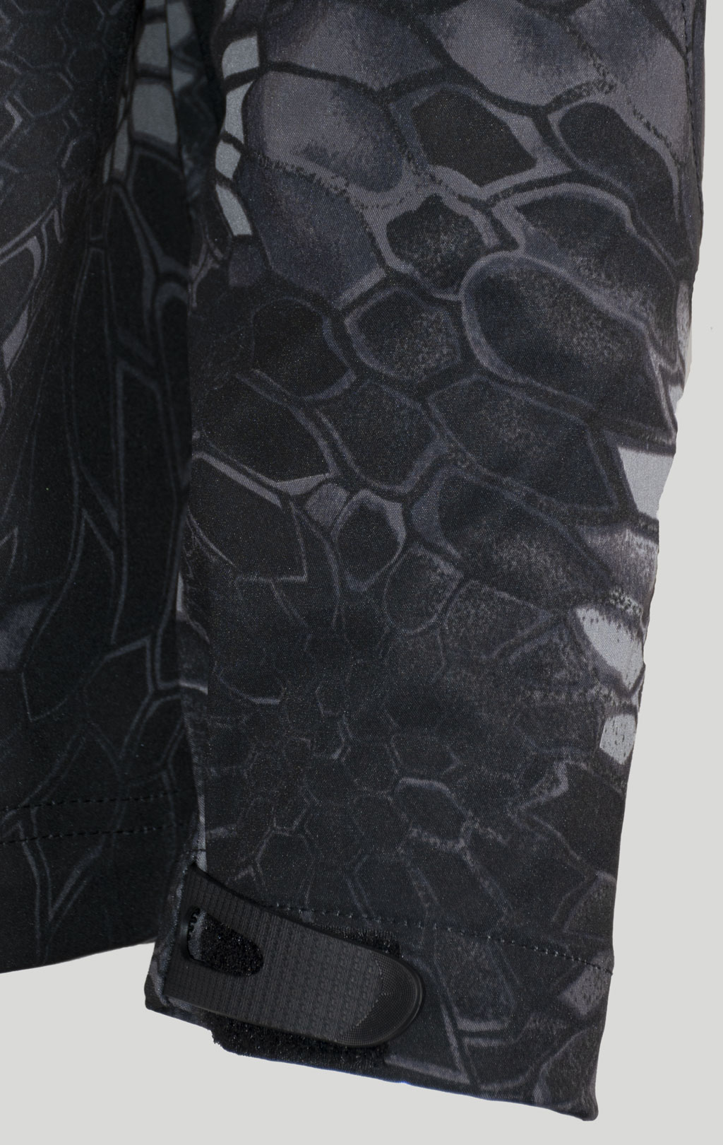 Куртка с капюшоном SABADO-PAVE HAWK HARD SHELL black python k-1407 