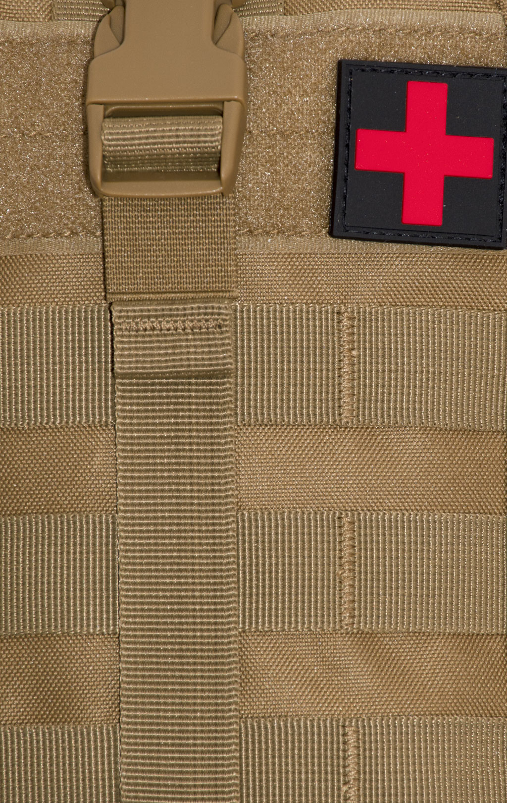 Подсумок медицинский FIRST AID KIT отрывной, с  нашивкой coyote PH-896 Китай