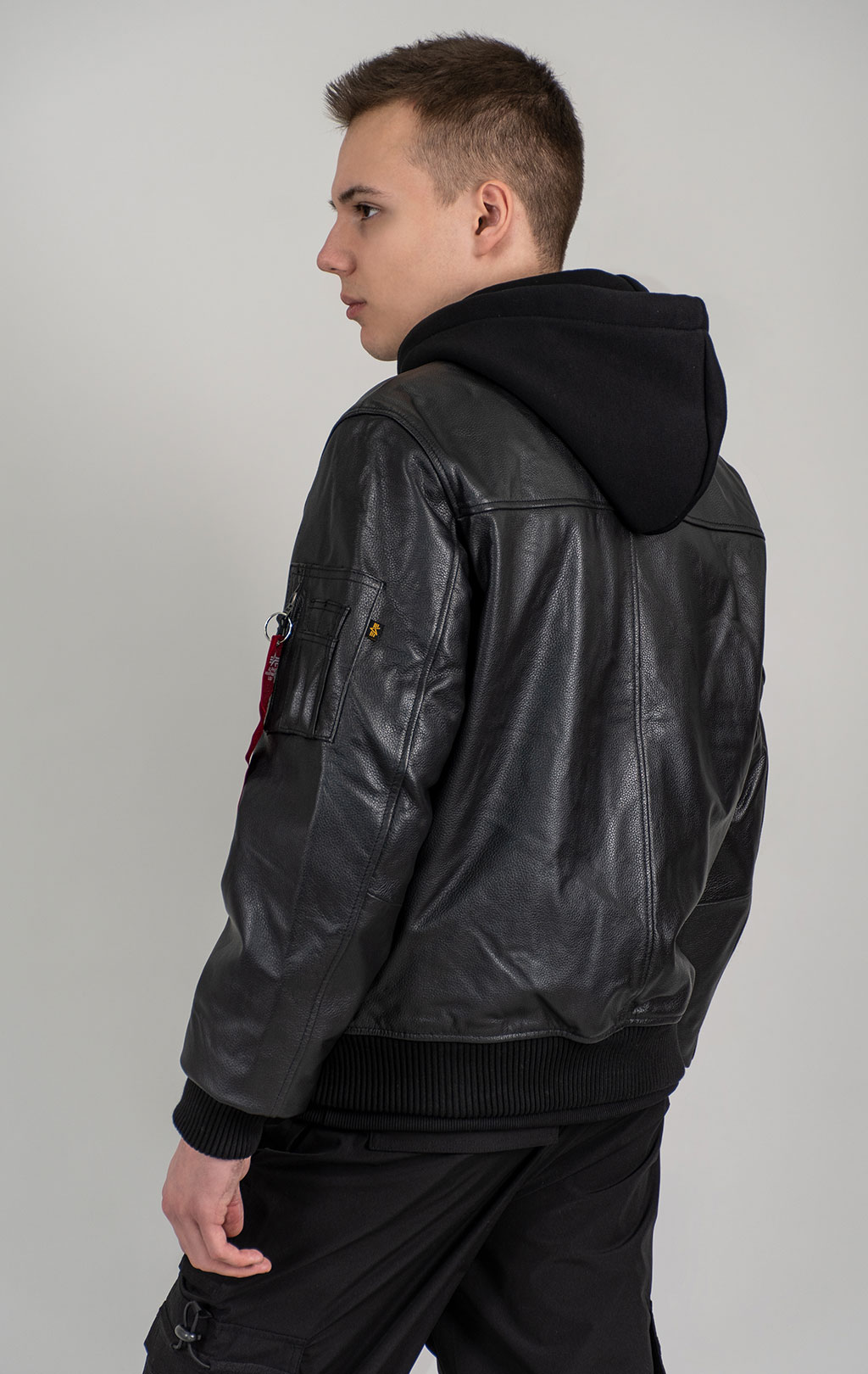 Куртка-бомбер лётная ALPHA INDUSTRIES LEATHER LF MA-1 black 