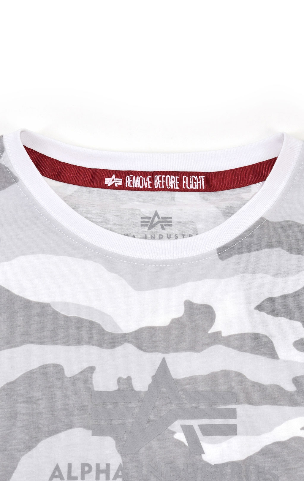 Женская футболка ALPHA INDUSTRIES NEW CAMO BASIC T white camo 