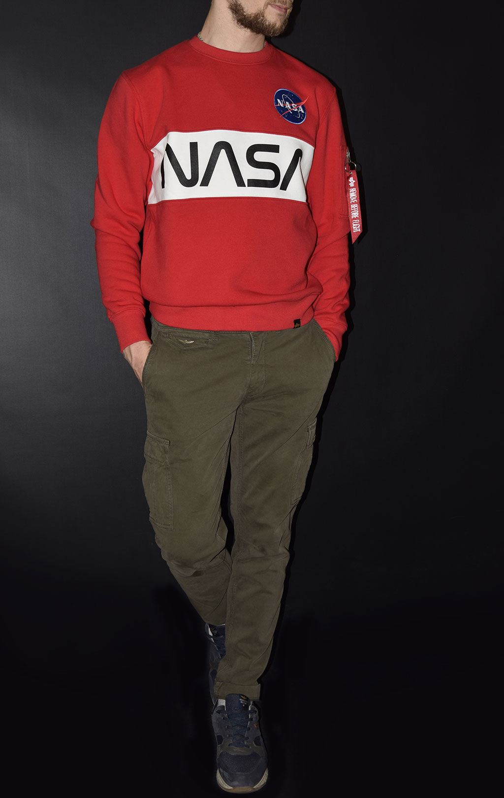 Свитшот ALPHA INDUSTRIES NASA Inlay speed red 