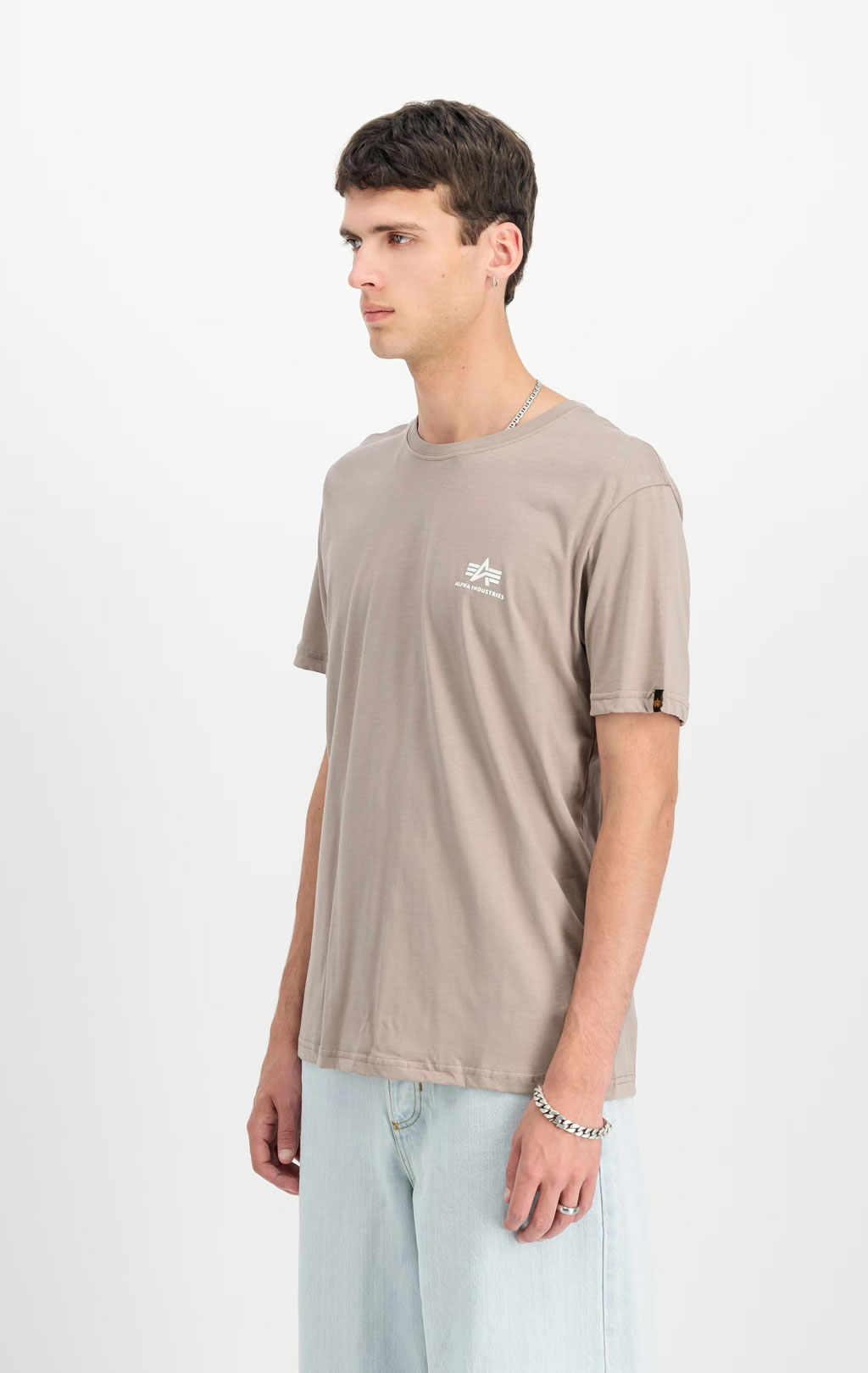 Футболка ALPHA INDUSTRIES BASIC T SMALL LOGO vintage sand 