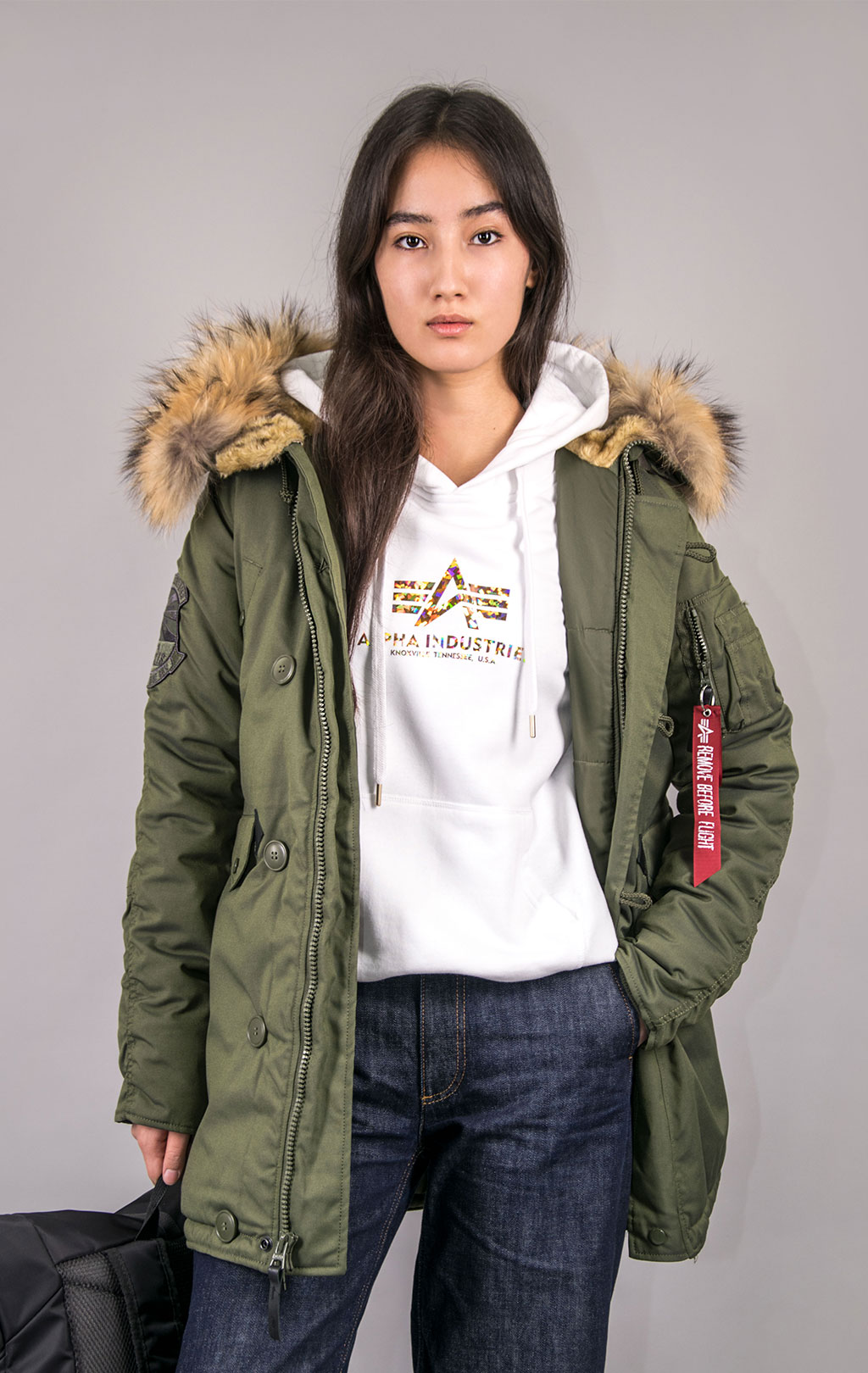 Женская аляска ALPHA INDUSTRIES EXPLORER натур. мех dark green 