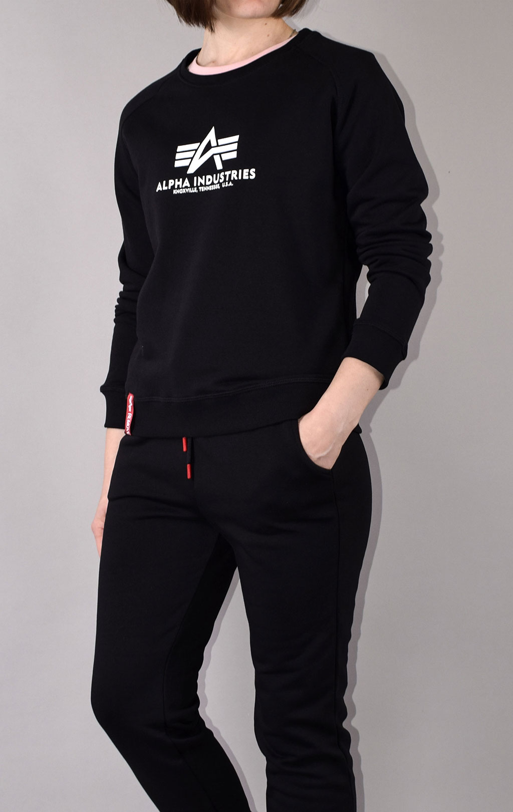 Женский свитшот ALPHA INDUSTRIES NEW BASIC SWEATER black 