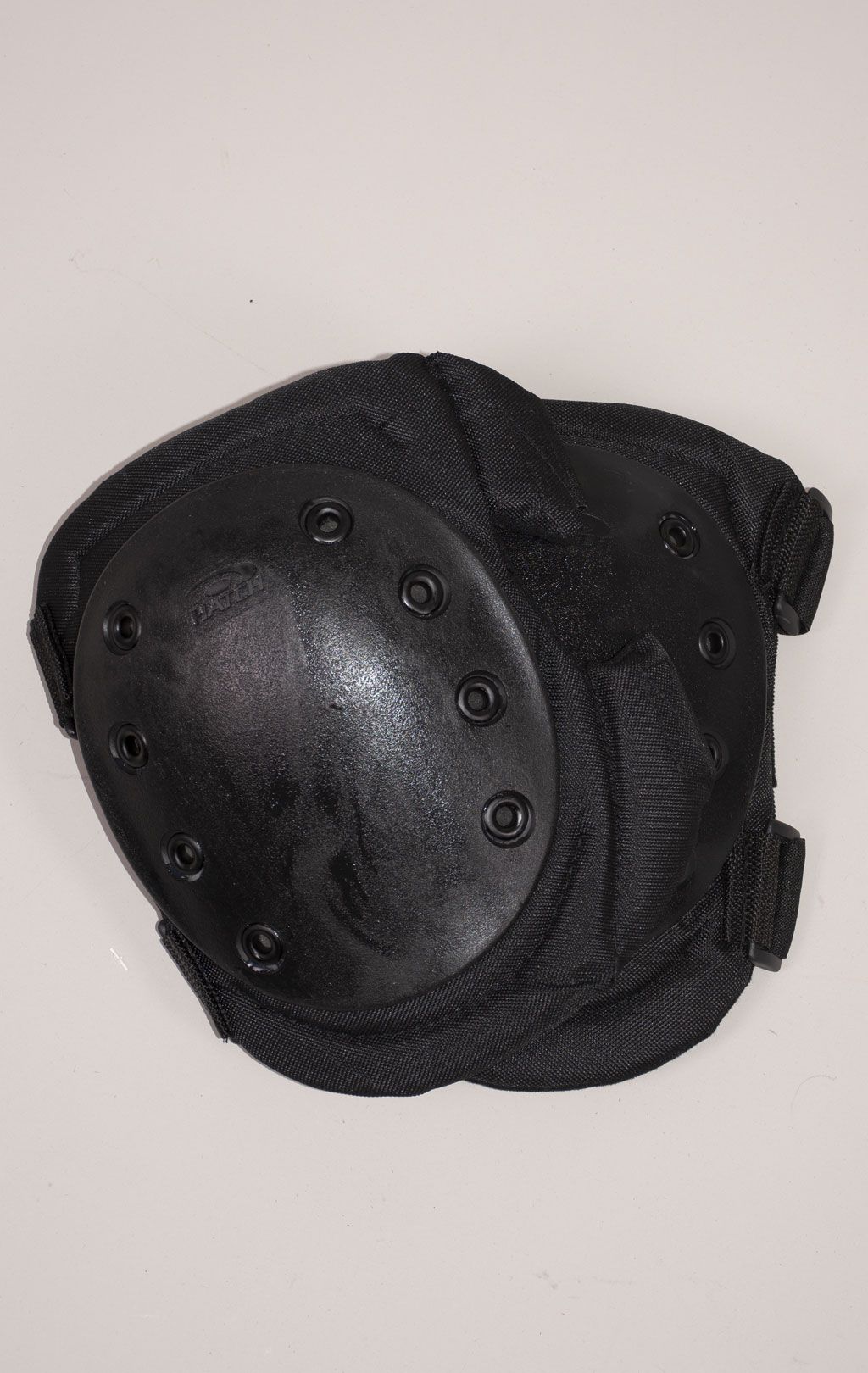 Наколенники HATCH CENTURION black 
