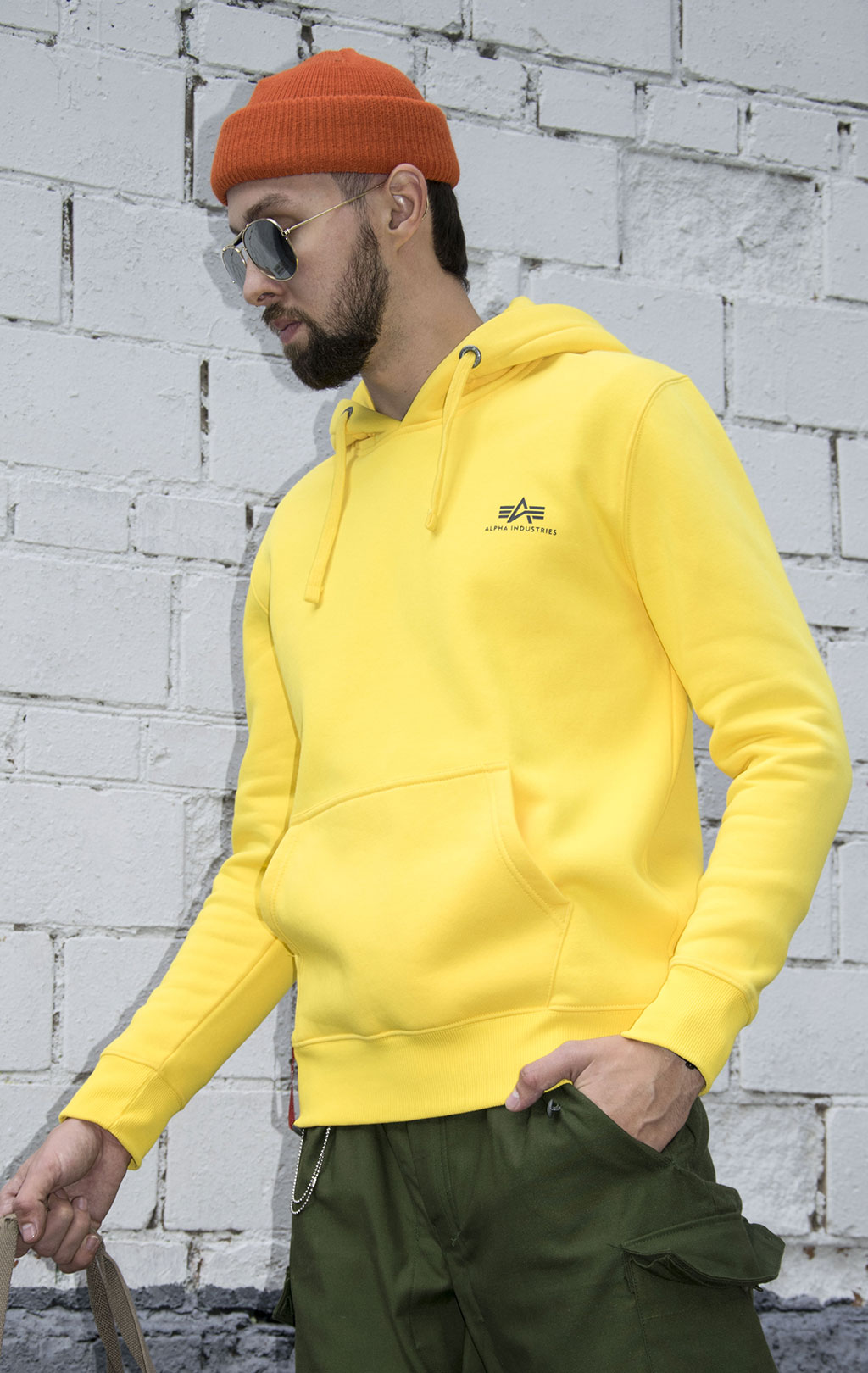 Толстовка ALPHA INDUSTRIES BASIC HOODY SMALL LOGO empire yellow 