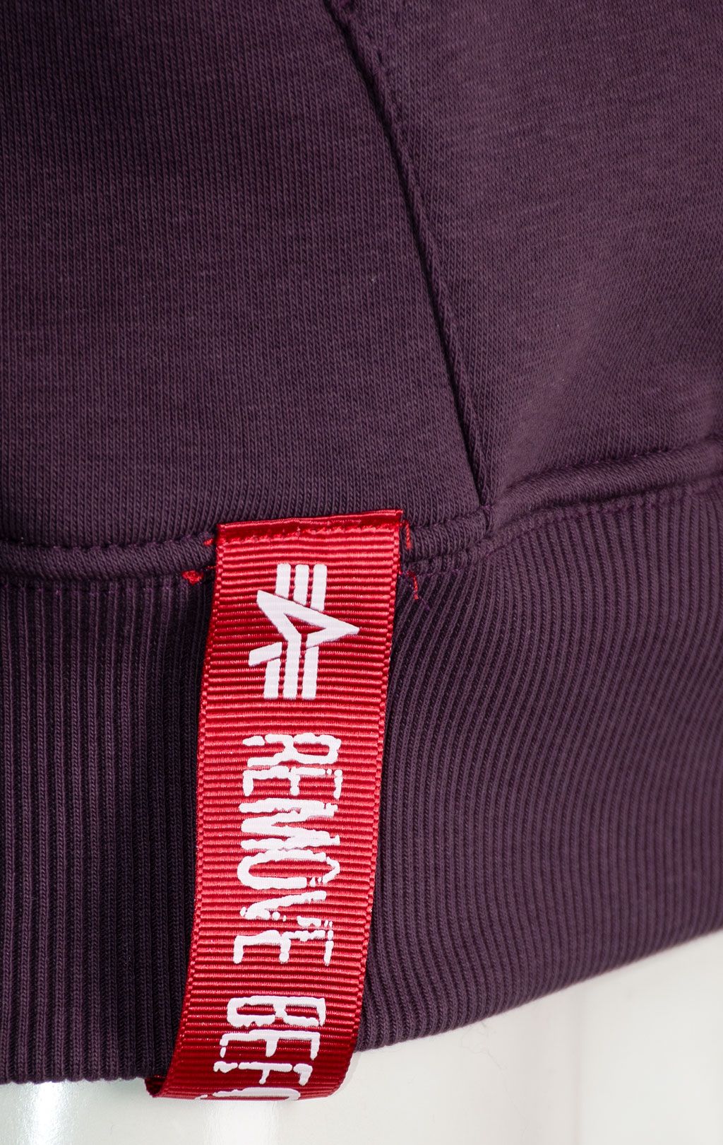 Толстовка ALPHA INDUSTRIES BASIC HOODY plum 