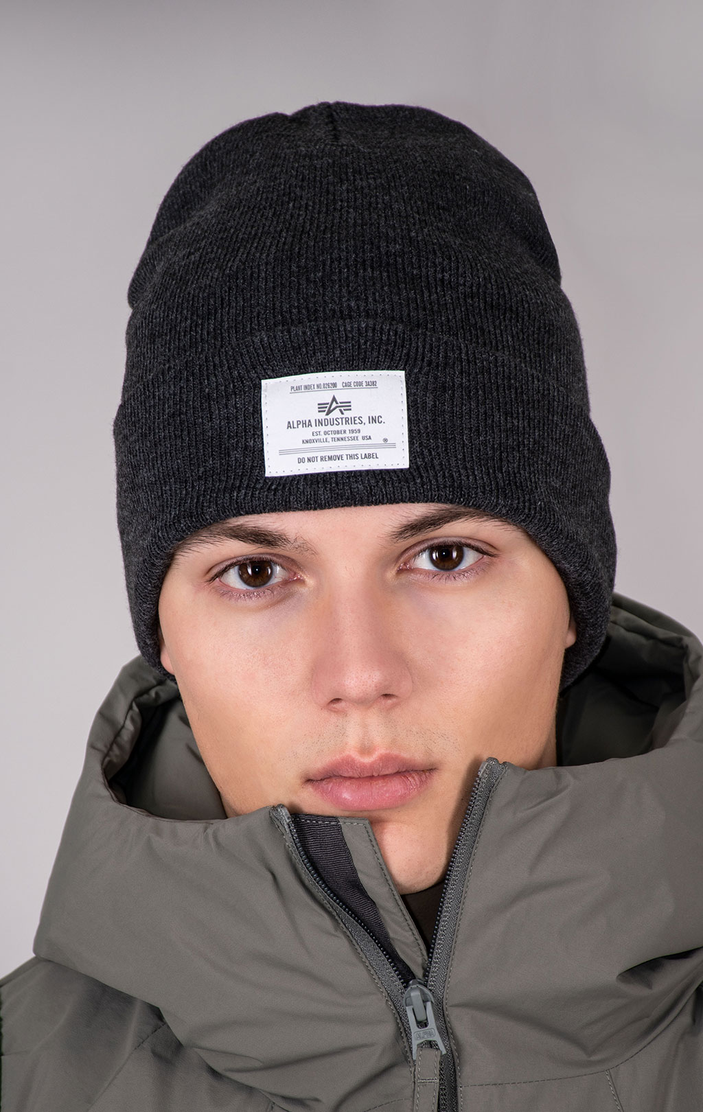 Шапка ALPHA INDUSTRIES ESSENTIAL BEANIE FW 24/25 dark charcoal heather 