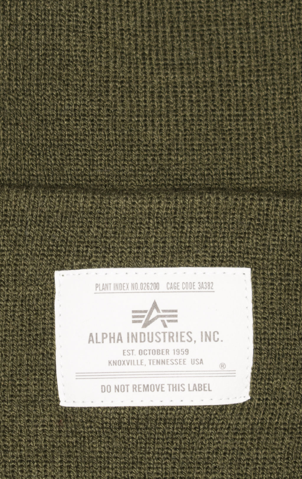 Шапка ALPHA INDUSTRIES ESSENTIAL BEANIE FW 23/24 olive 