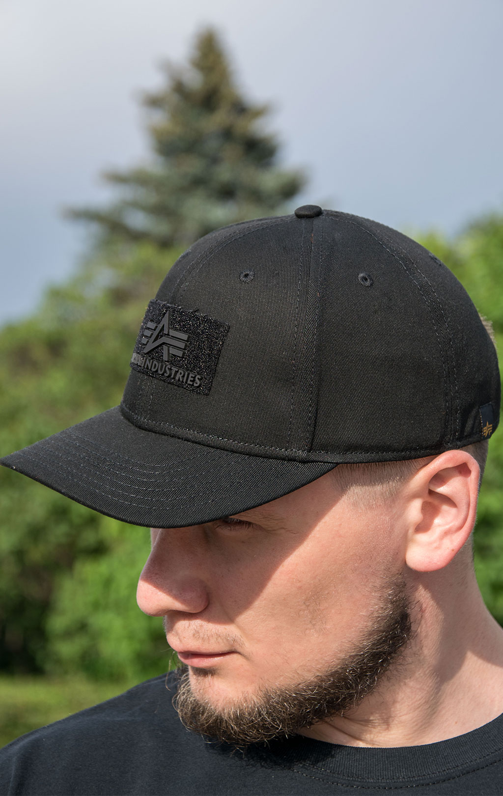 Бейсболка ALPHA INDUSTRIES VELCRO CAP black 