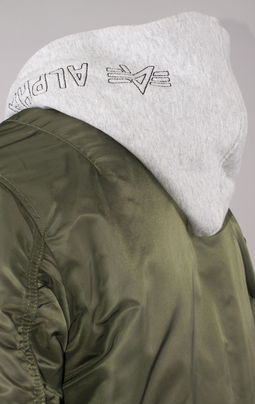 Куртка-бомбер лётная ALPHA INDUSTRIES D-Tec MA-1 dark green 