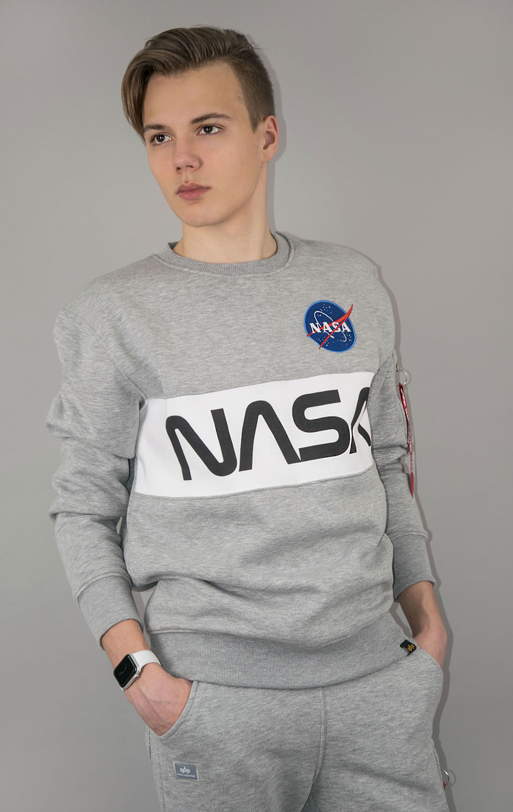 Свитшот ALPHA INDUSTRIES NASA Inlay grey heather 