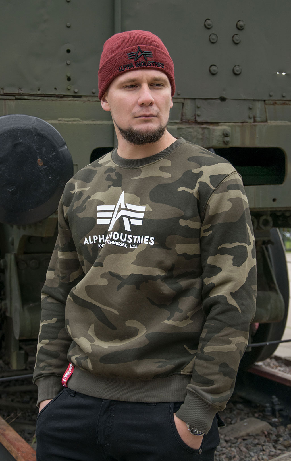 Свитшот ALPHA INDUSTRIES BASIC SWEATER olive camo 