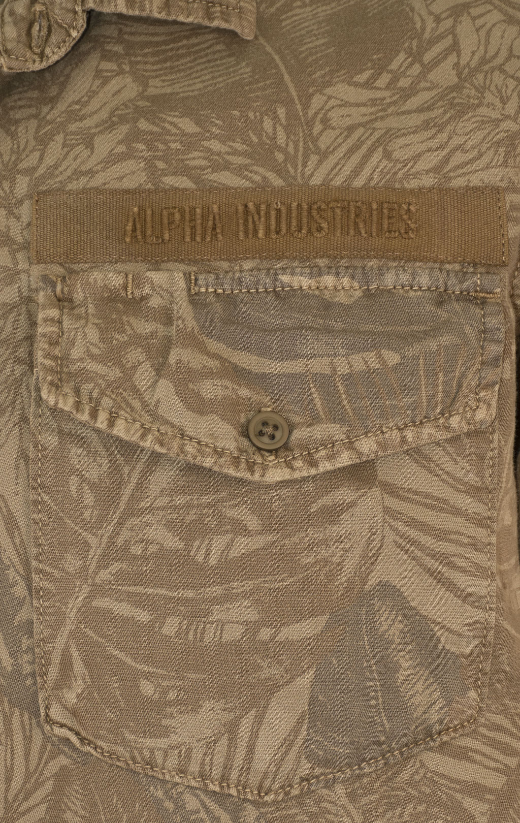 Рубашка ALPHA INDUSTRIES BOTANIC JUNGLE CAMO SS SHIRT SS 25 m brown botanic jungle camo 