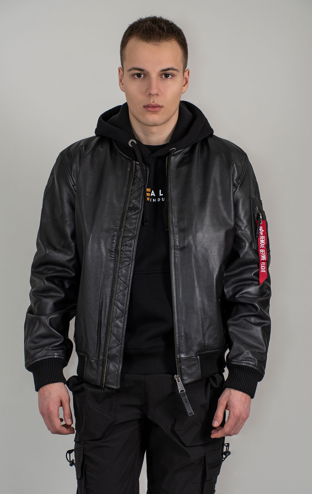 Куртка-бомбер лётная ALPHA INDUSTRIES LEATHER LF MA-1 black 