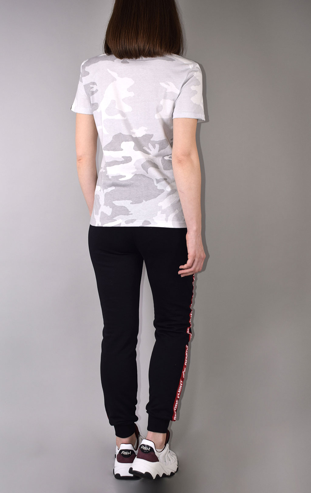 Женская футболка ALPHA INDUSTRIES NEW CAMO BASIC T white camo 