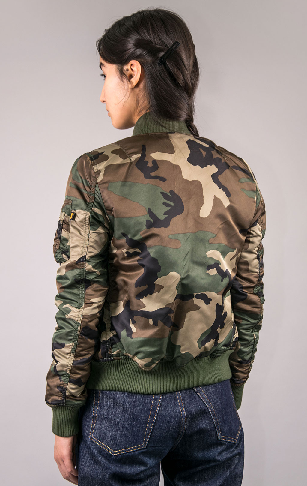 Женский бомбер ALPHA INDUSTRIES VF PM MA-1 camo woodland 65 