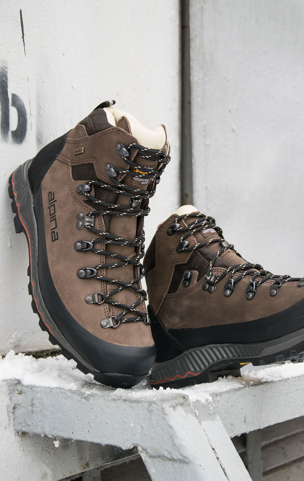 Ботинки- треккинговые ALPINA Gore-Tex (Sympatex) NEPAL brown 