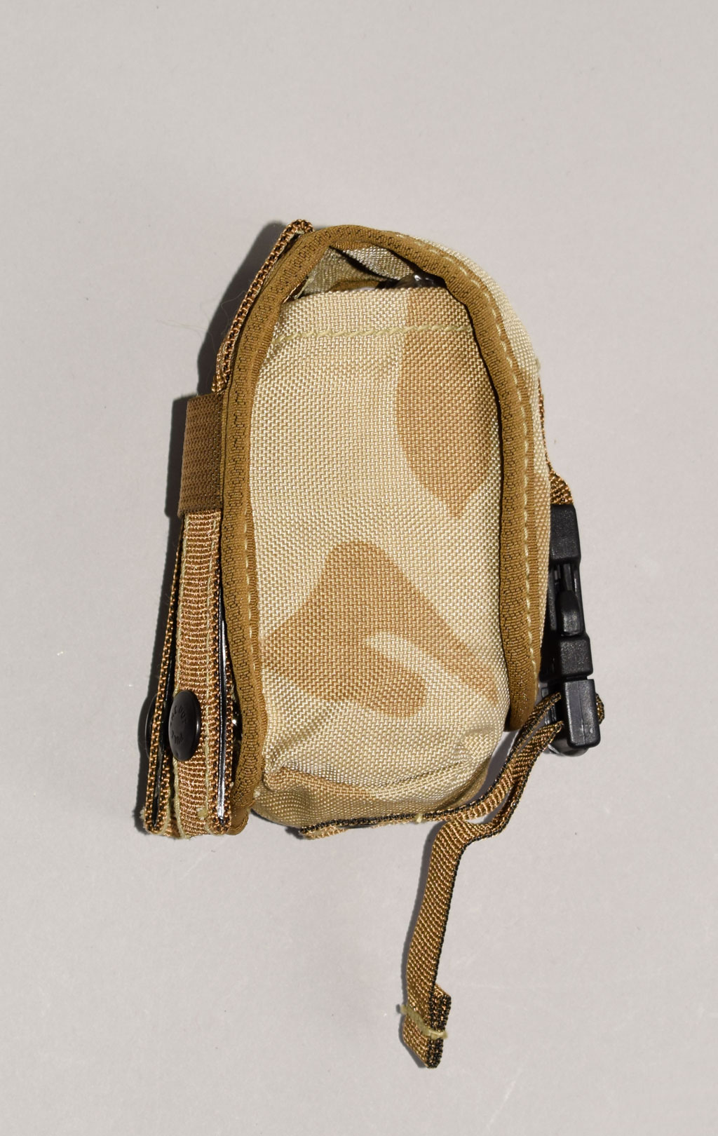 Подсумок Helmet Bag MOLLE dpm desert Англия