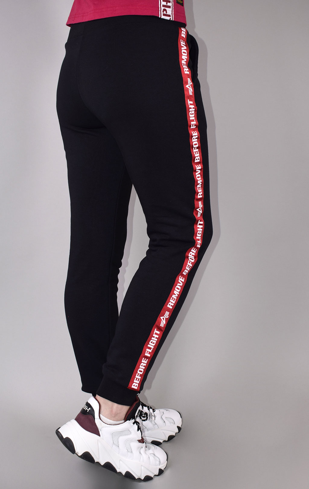 Женские брюки спортивные джоггеры ALPHA INDUSTRIES RBF TAPE JOGGER PANT black 