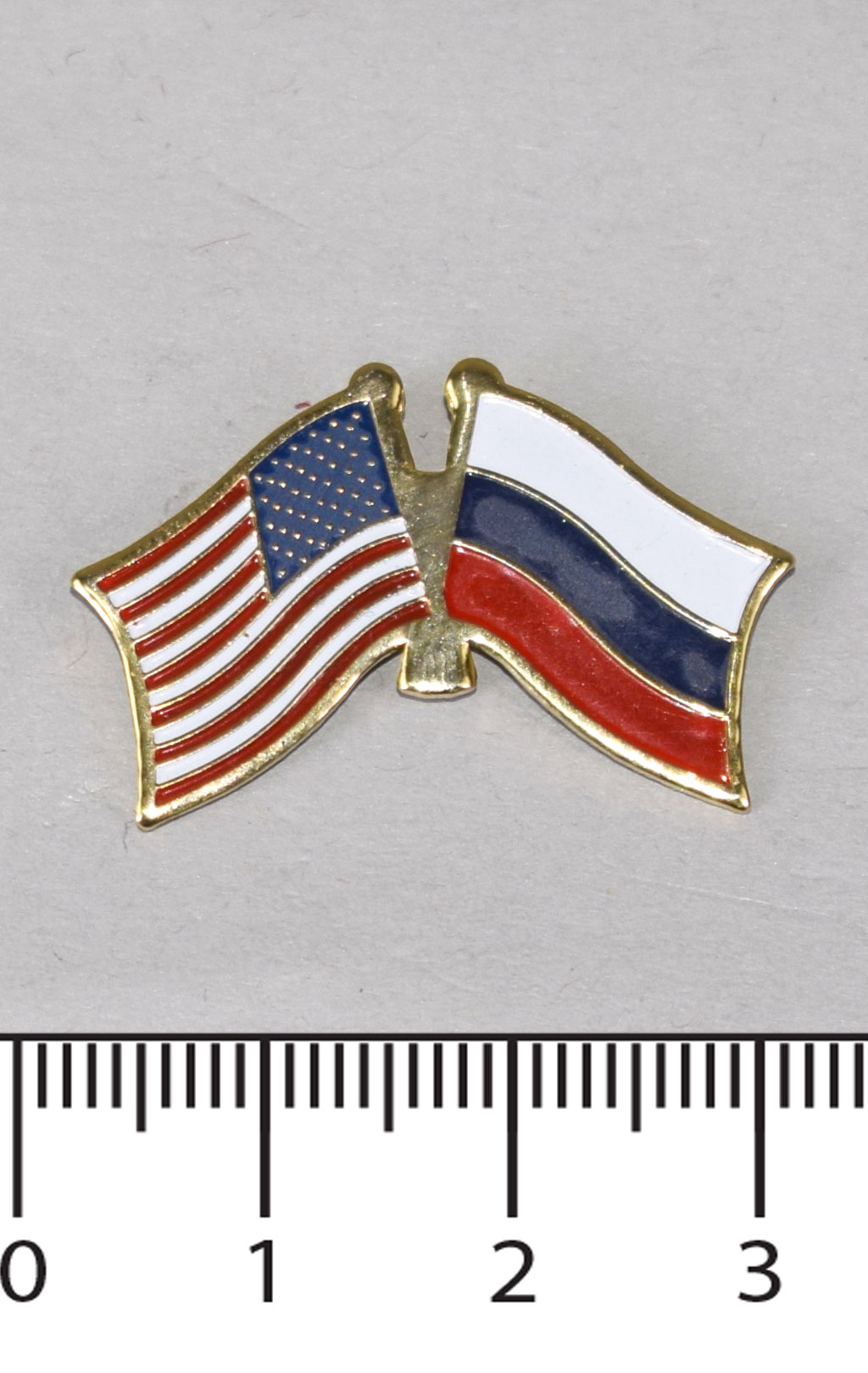 Знак-флаг USA/RUSSIA (P09793) 