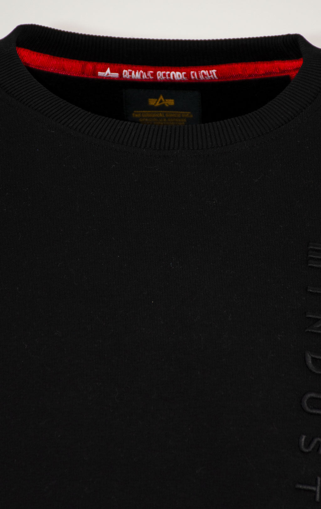 Свитшот ALPHA INDUSTRIES EMB SWEATER black 