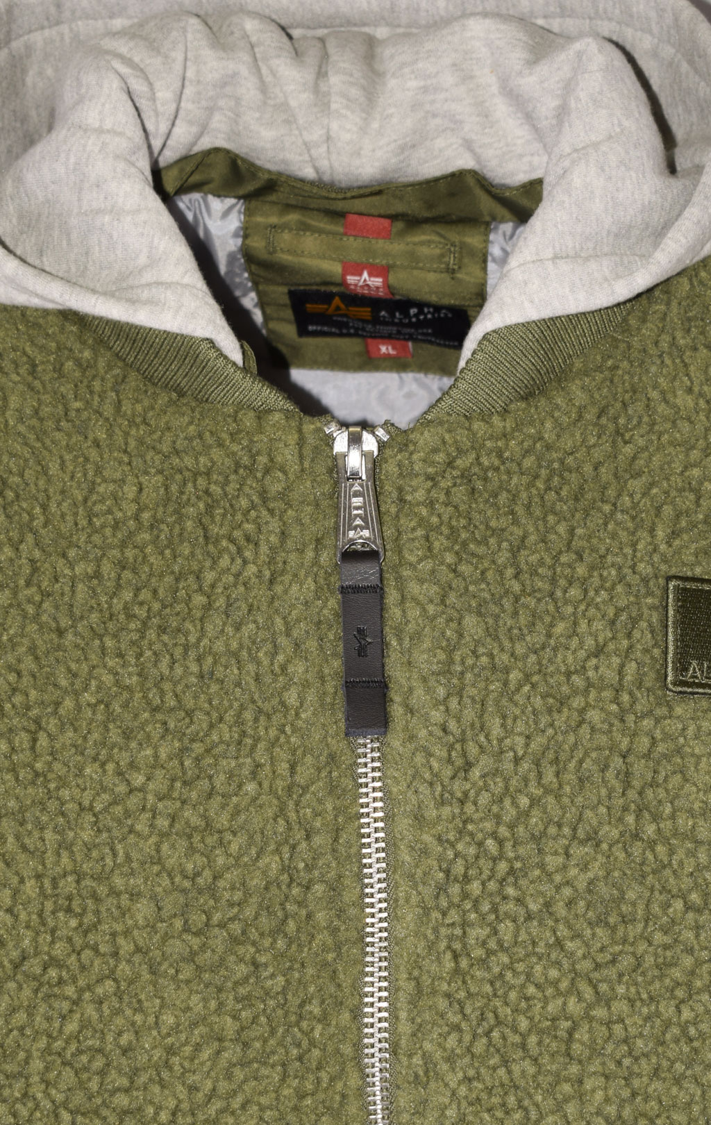 Куртка летная ALPHA INDUSTRIES ZIP HOODY TEDDY CWU sage green 