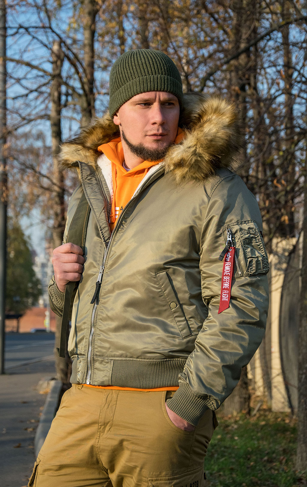 Куртка-бомбер лётная ALPHA INDUSTRIES HOODED ARCTIC MA-1 stratos 