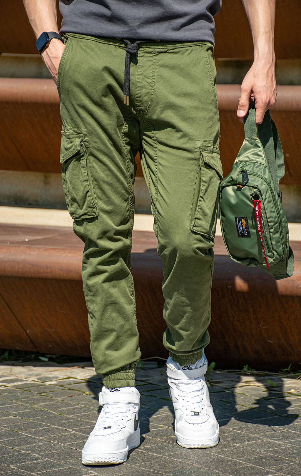 Брюки джоггеры ALPHA INDUSTRIES COTTON TWILL  JOGGER dark olive 