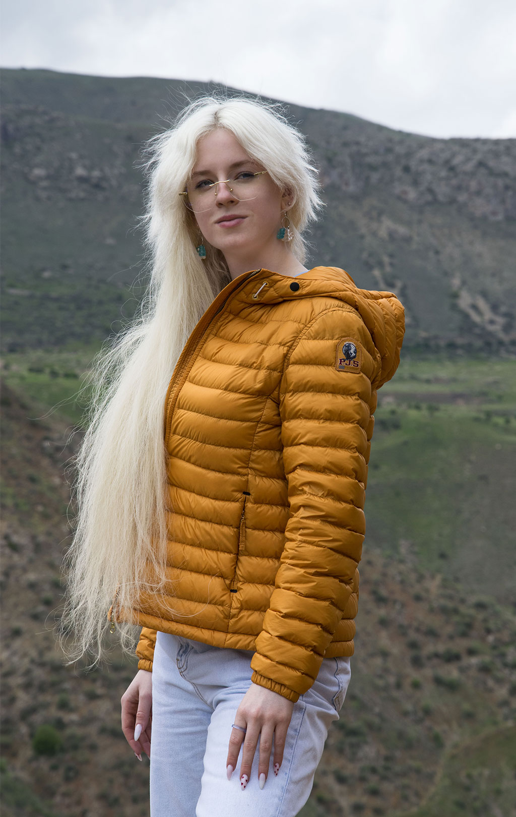 Женская куртка-пуховик лёгкая PARAJUMPERS SUIREN SS 22 honey bee 