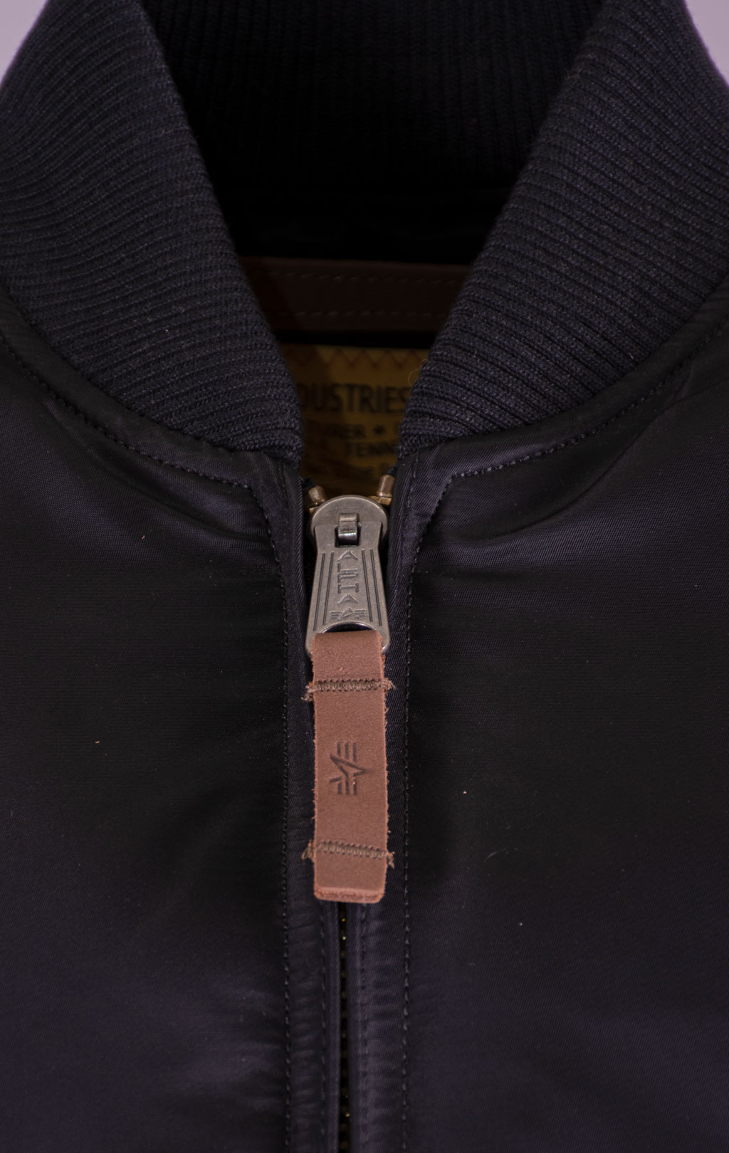Бомбер ALPHA INDUSTRIES MA-1 VF 59 LONG black 