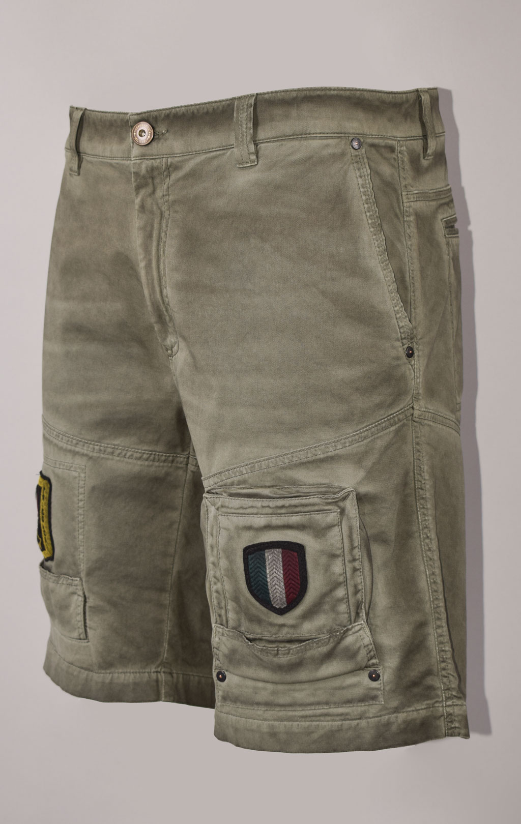 Шорты AERONAUTICA MILITARE SS 23/AL verde (BE 176) 