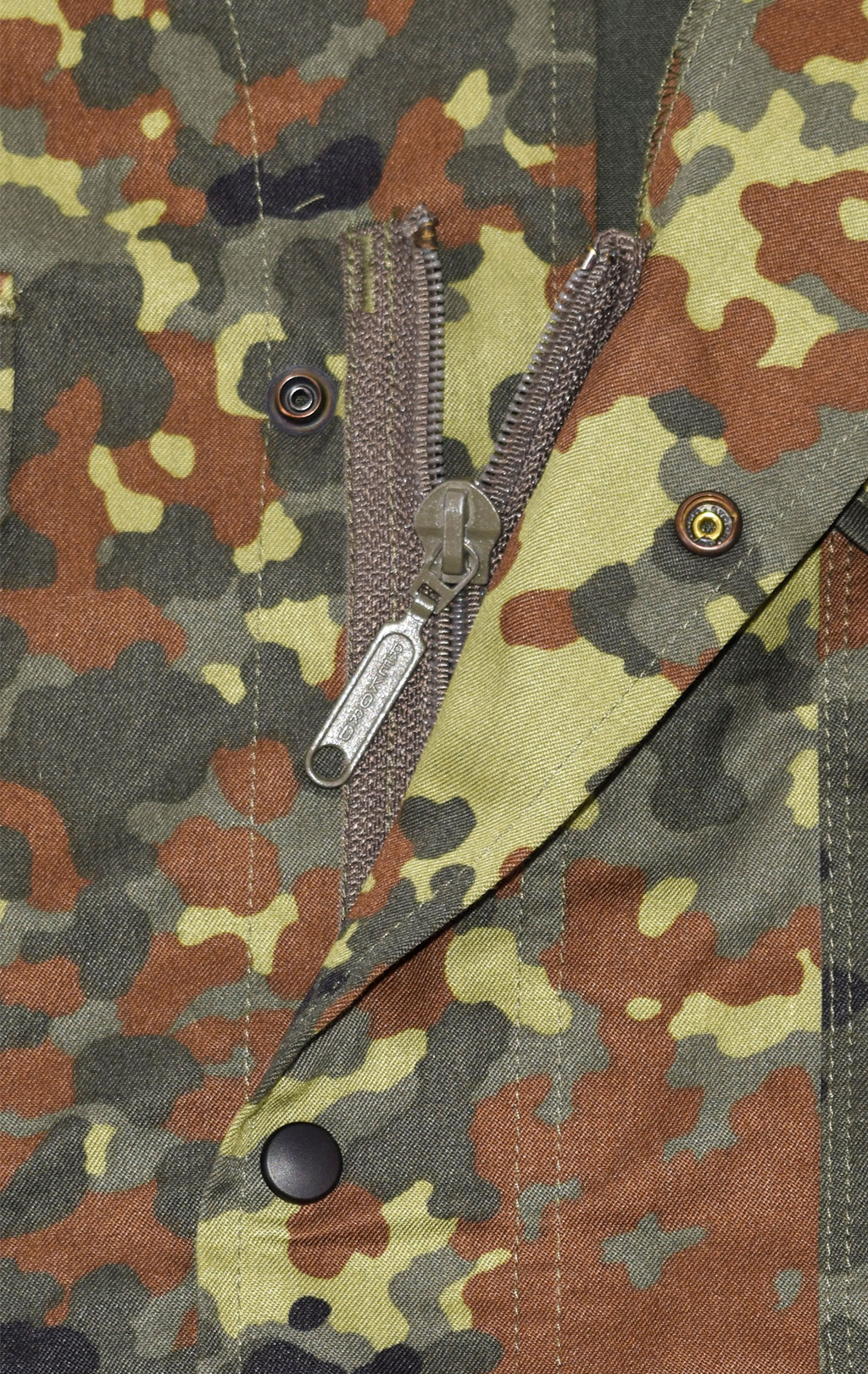 Жилет flecktarn б/у Германия