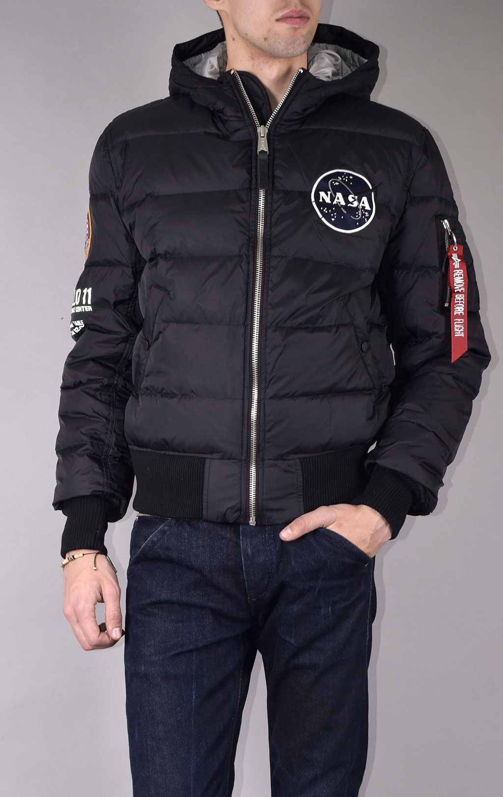 Куртка-пуховик ALPHA INDUSTRIES HOODED PUFFER APOLLO 11 black 