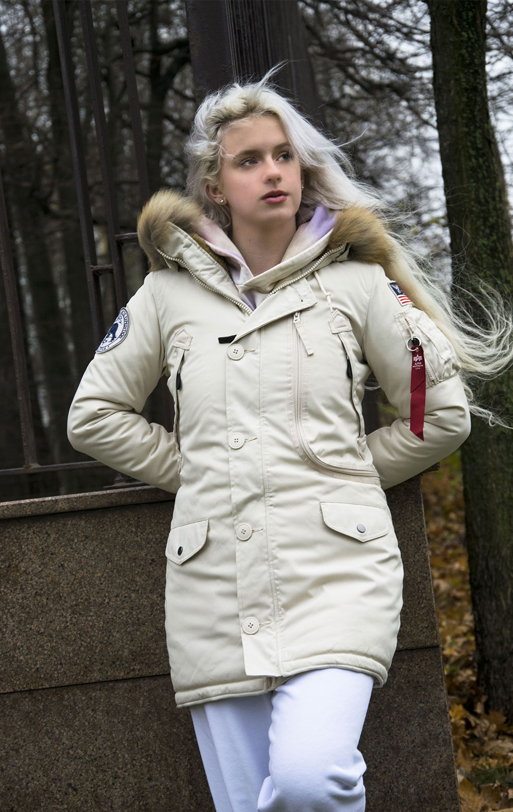 Женская аляска ALPHA INDUSTRIES POLAR натур. мех white off 