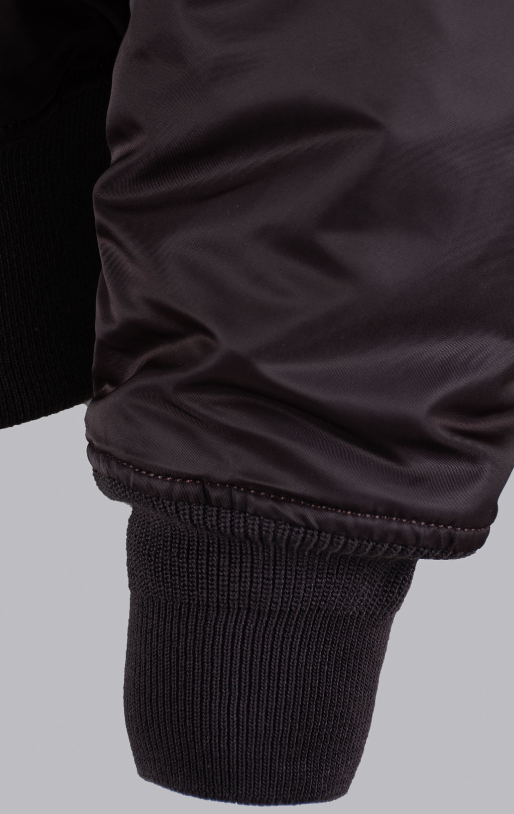 Бомбер ALPHA INDUSTRIES MA-1 HERITAGE hunter brown 